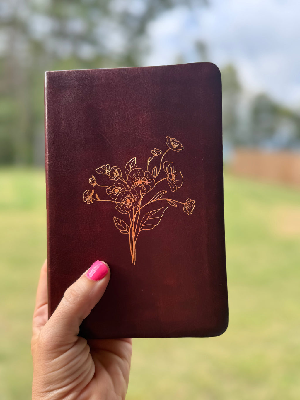 NLT Compact Bible: Brown with Gold Foil, Pocket Bible