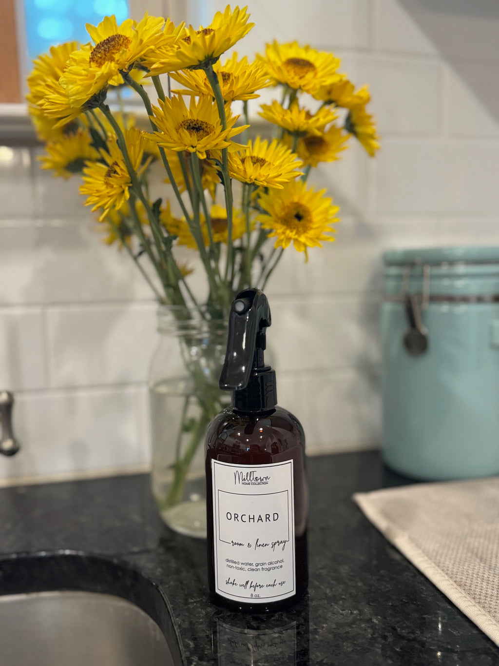 Orchard Room & Linen Spray – Fresh Apple & Crisp Woodsy Home Fragrance | Non-Toxic, Clean Scent for Men & Women