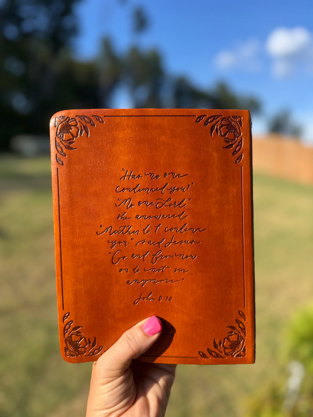 CSB Note-taking Bible: John 8:10, Brown Leather-like Cover